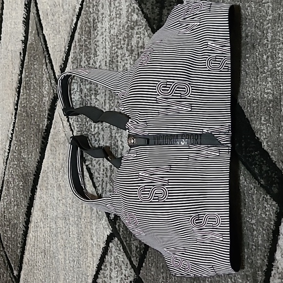 VICTORIA SPORT 2018 SMOOTH RACERBACK INCREDIBLE KNOCKOUT ULTRA-MAX SPORTS BRA - Picture 13 of 13